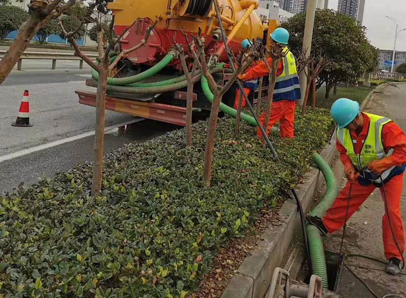 龙沙市政管道清淤
